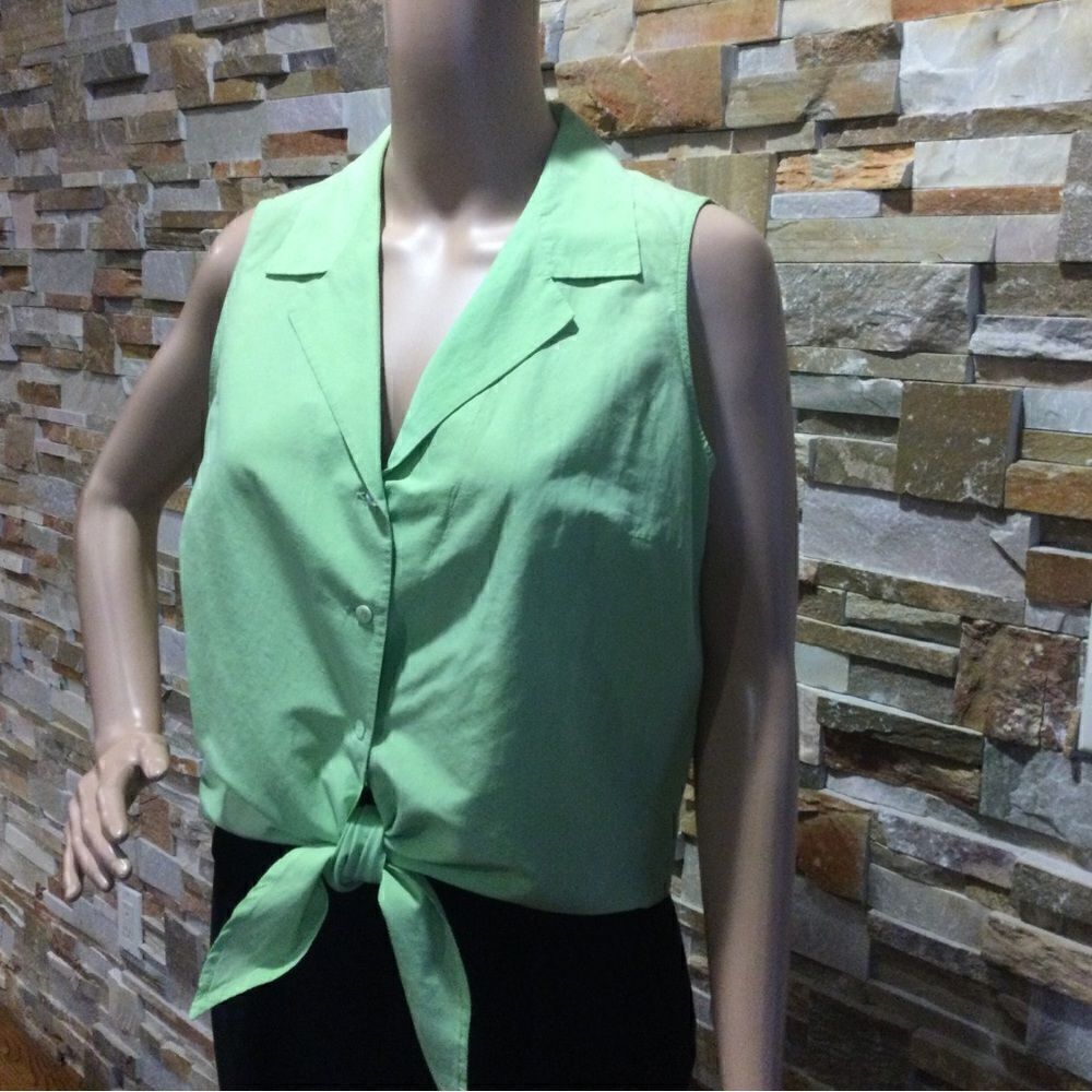 ESCADA Sport Cropped Sleeveless Shirt